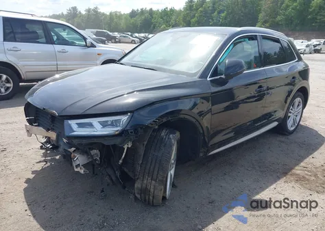 2018 Audi Q5 2.0T Premium/2.0T Tech Premium z USA, uszkodzony, nr VIN WA1BNAFY1J2241031